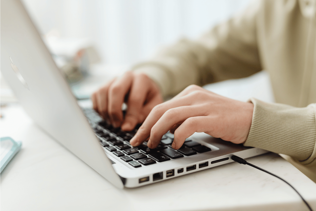 Influencer & Social Practitioner Cover