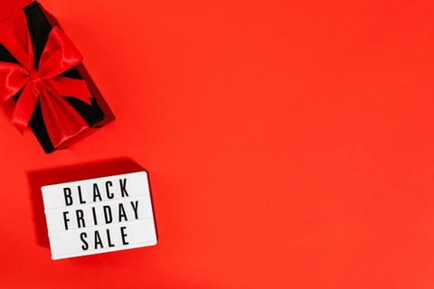 5 marketing ideas for Black Friday that leverage creator marketing